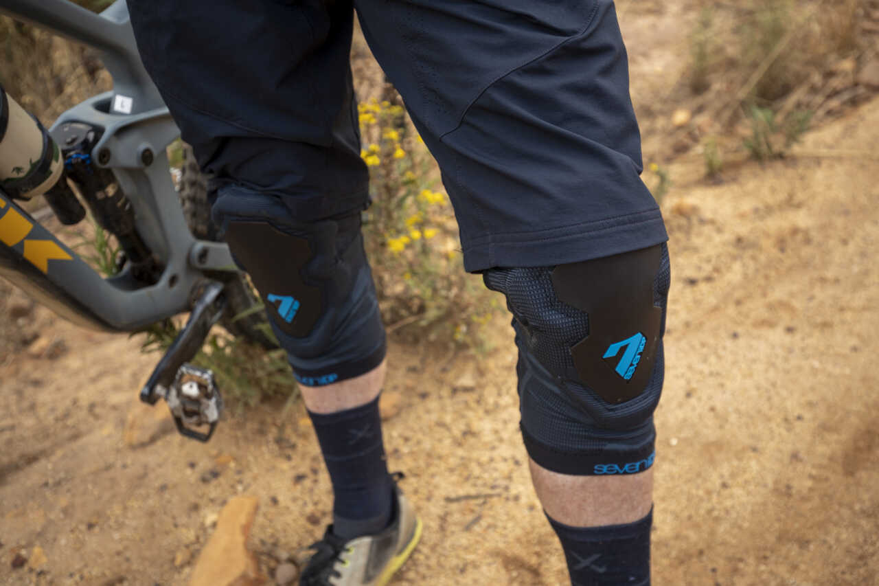 review 7iDP Project Knee Pads by Myles Kelsey of Bike Network in Cape Town South Africa