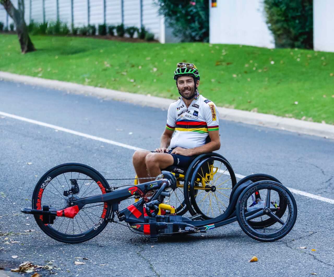 Take a closer look at Supa Piet's carbonbike revox