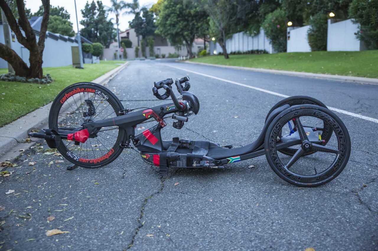 Take a closer look at Supa Piet's carbonbike revox