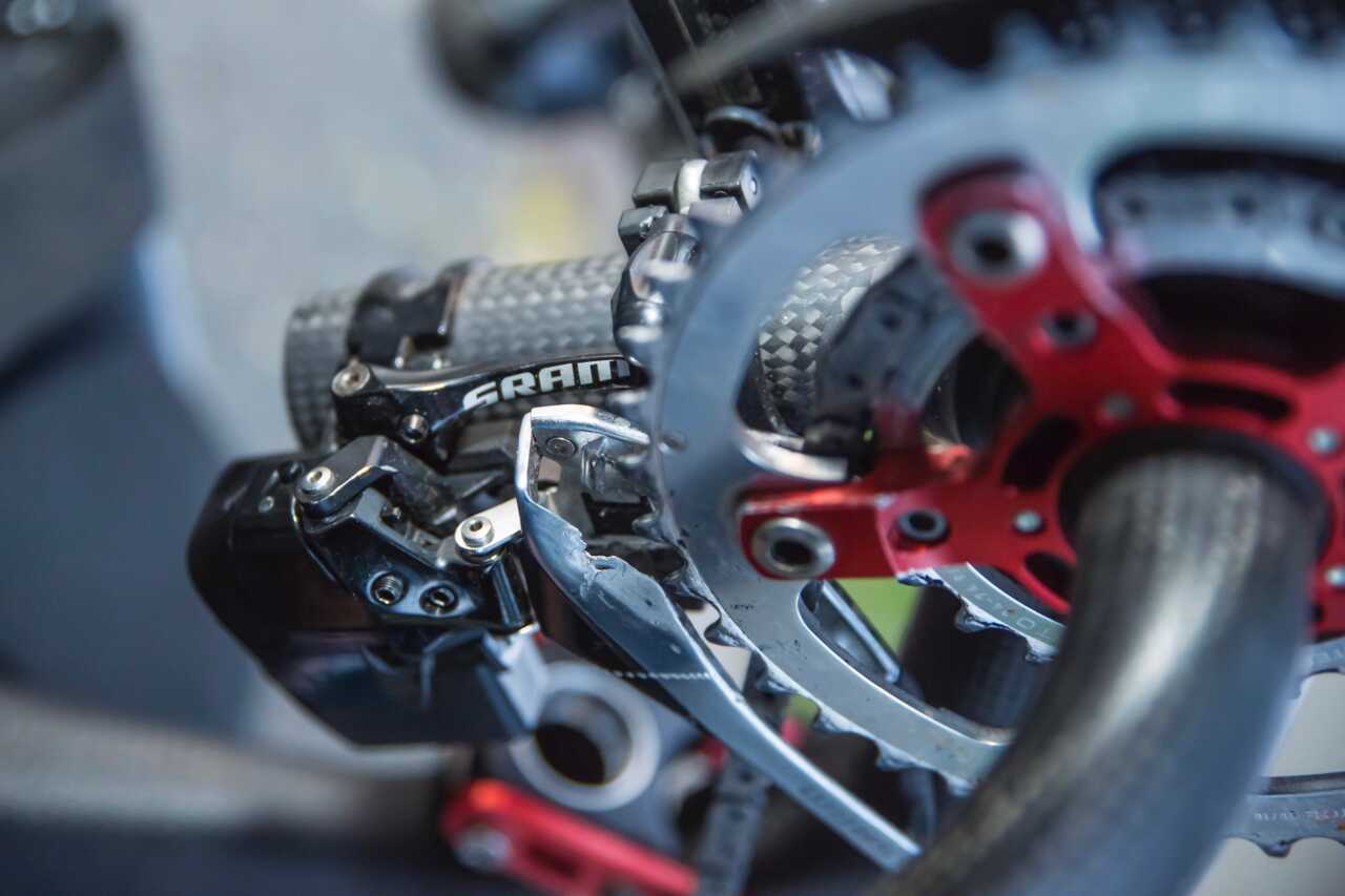 Take a closer look at Supa Piet's carbonbike revox