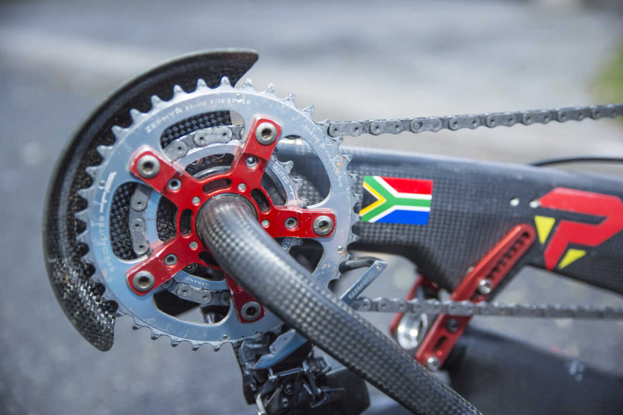 Take a closer look at Supa Piet's carbonbike revox
