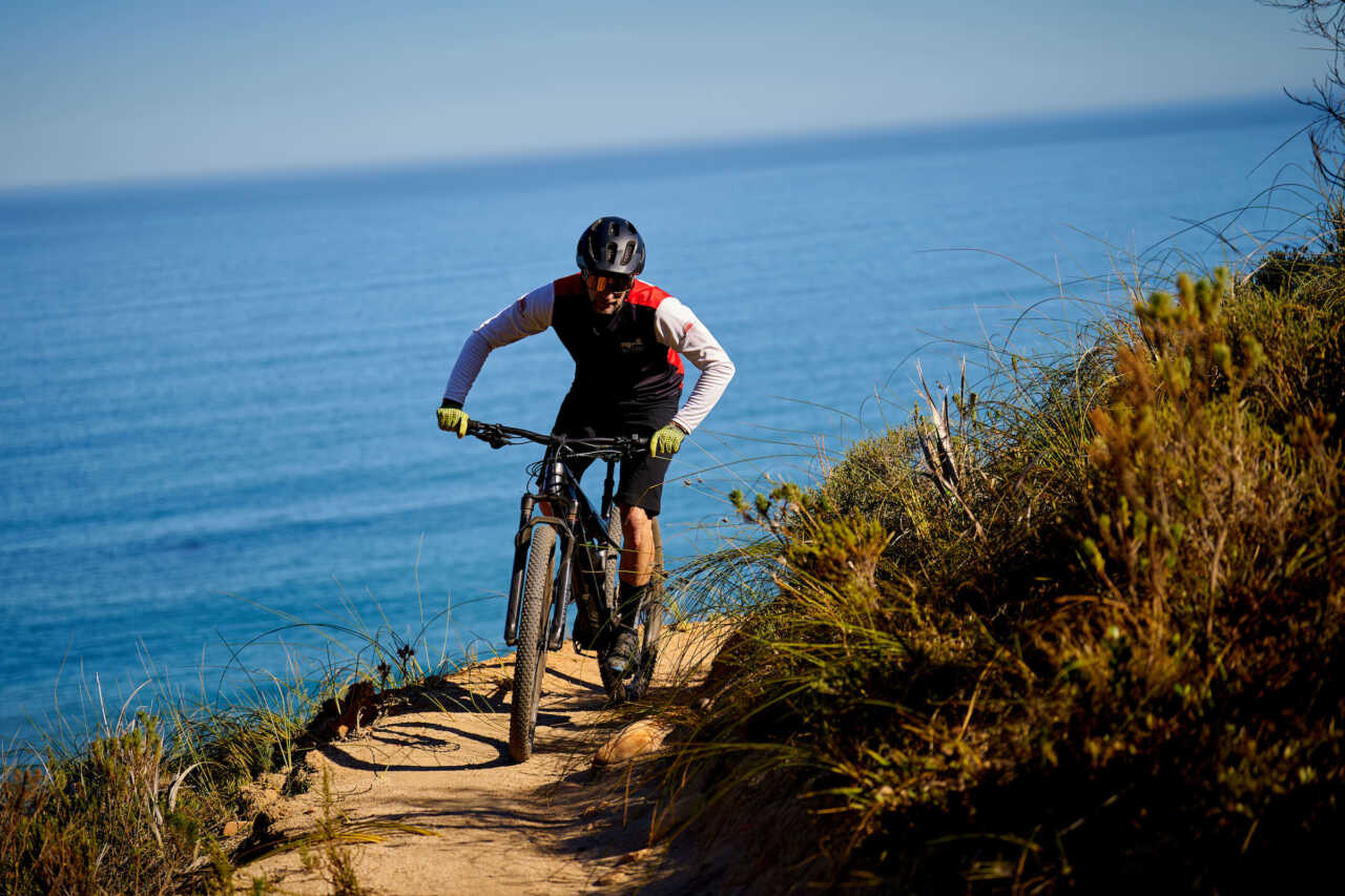 review of the trek e-caliber electric-assist mountain bike by myles kelsey of bike network