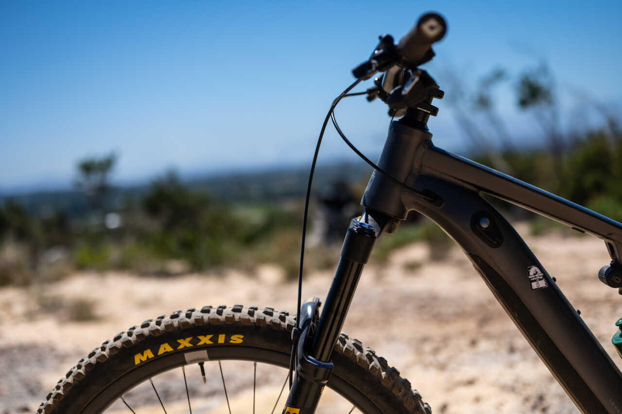 myles kelsey reviews the commencal meta power tr electric mountain bike with ohlins suspension in the tokai mtb trails in cape town south africa for bike network