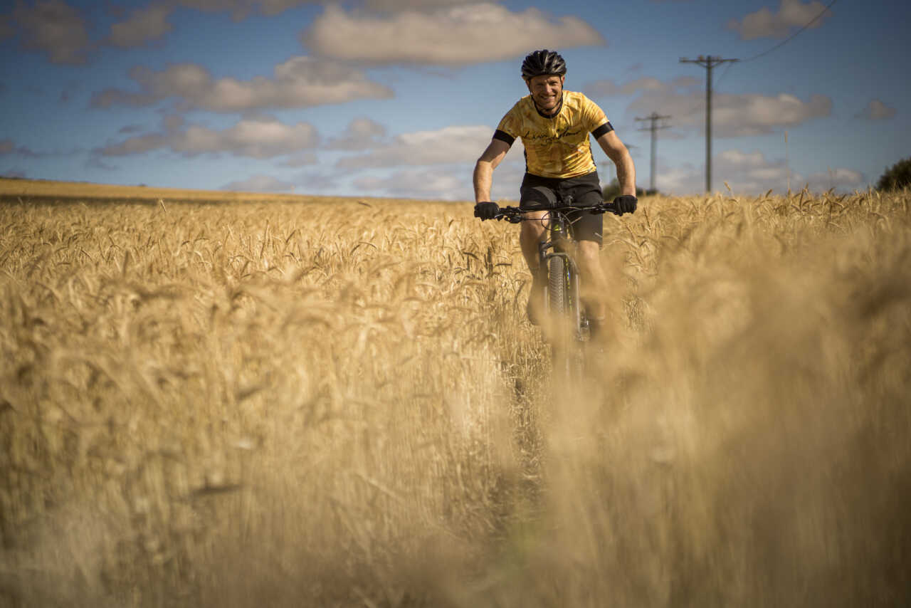 13 april 2023 - darling, western cape, south africa | preview of the ride darling mountain bike race in darling just outside of cape town in south africa at the living colour venue