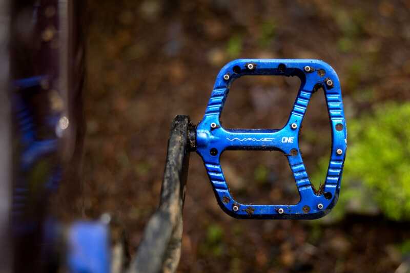 29 april 2025, cape town, SOUTH AFRICA | details on the new wave pedal from oneup components as published on bike network by myles kelsey